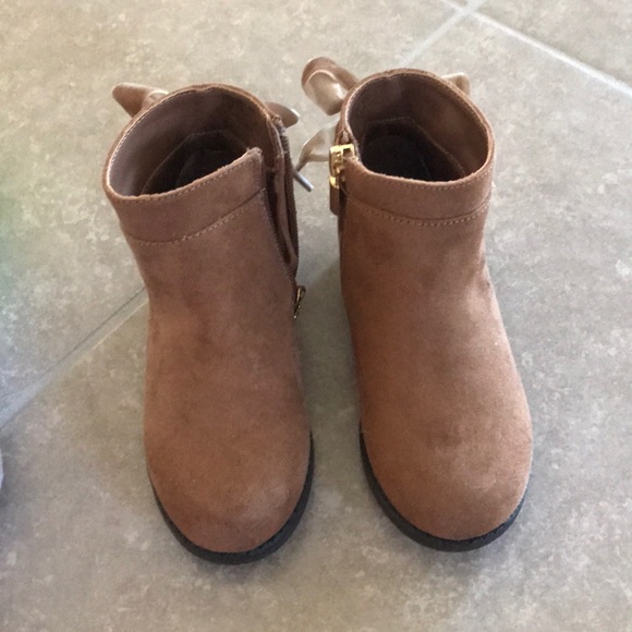 michael kors girls booties